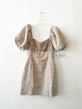 ASTR Puff Sleeve Floral Mini Dress Cut Out Small NEW